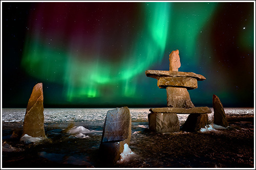 Northern-Lights-Over-The-Inukshuk-blog